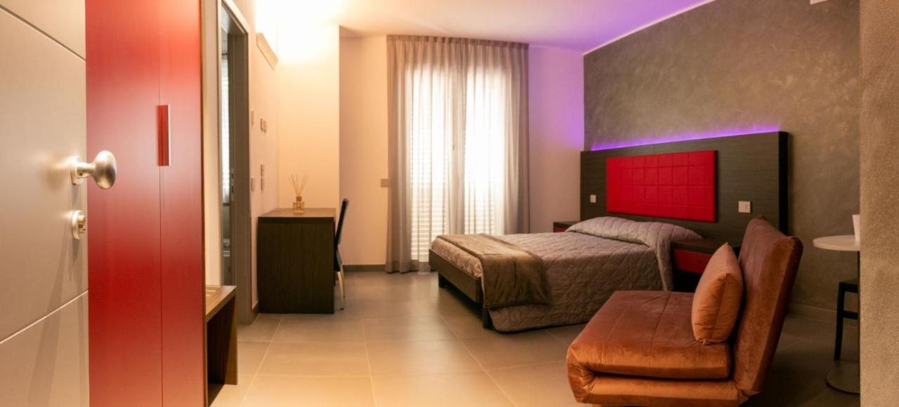 Brigante Suites Misano Adriatico Exteriér fotografie